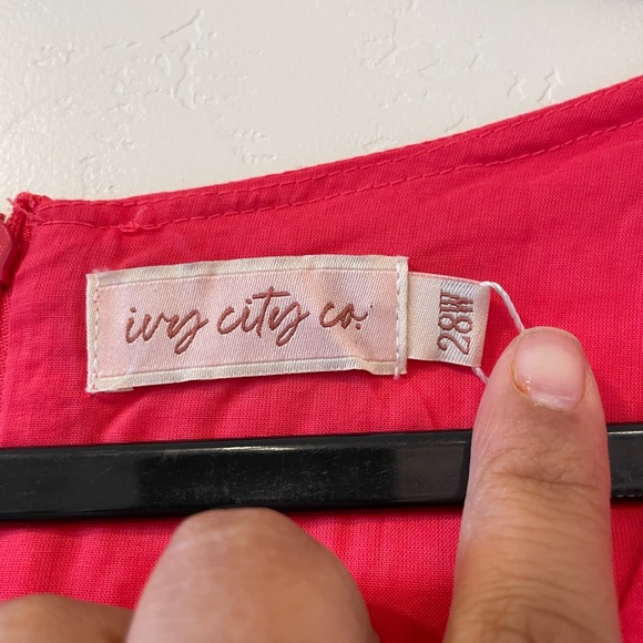 New Ivy City Co MARY KATE DRESS Coral V Neck Ruff’s Corset Women Size 28W - Picture 2 of 5